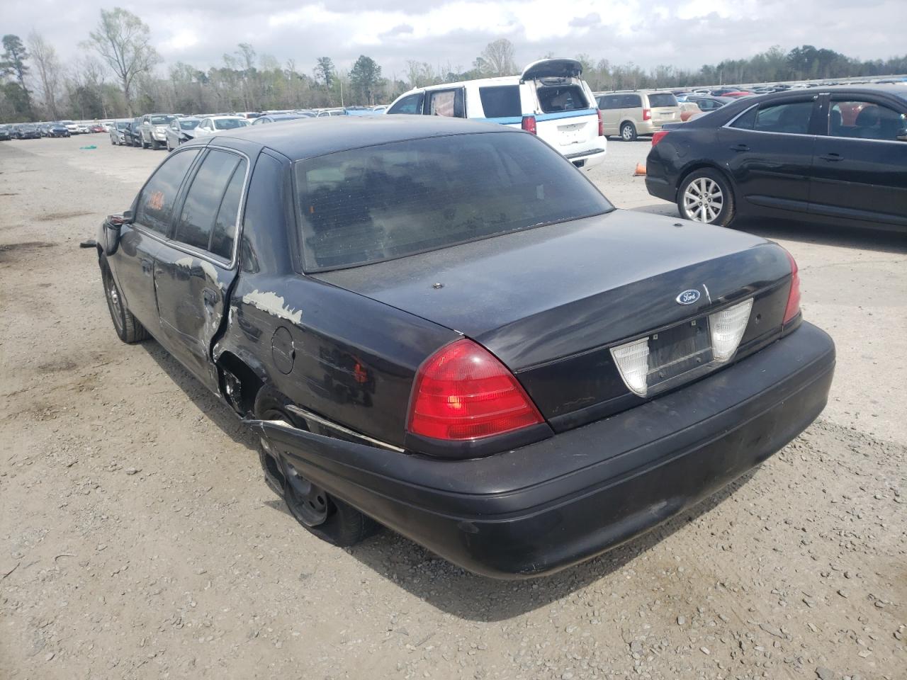 Photo 3 from auction – 2005 FORD CROWN VICT with VIN 2FAFP71W45X134445