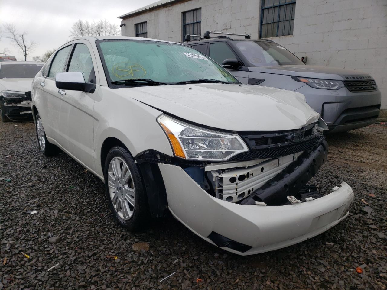 FORD FOCUS SEL 2011 with VIN 1FAHP3HN6BW192692 - Photo from auction