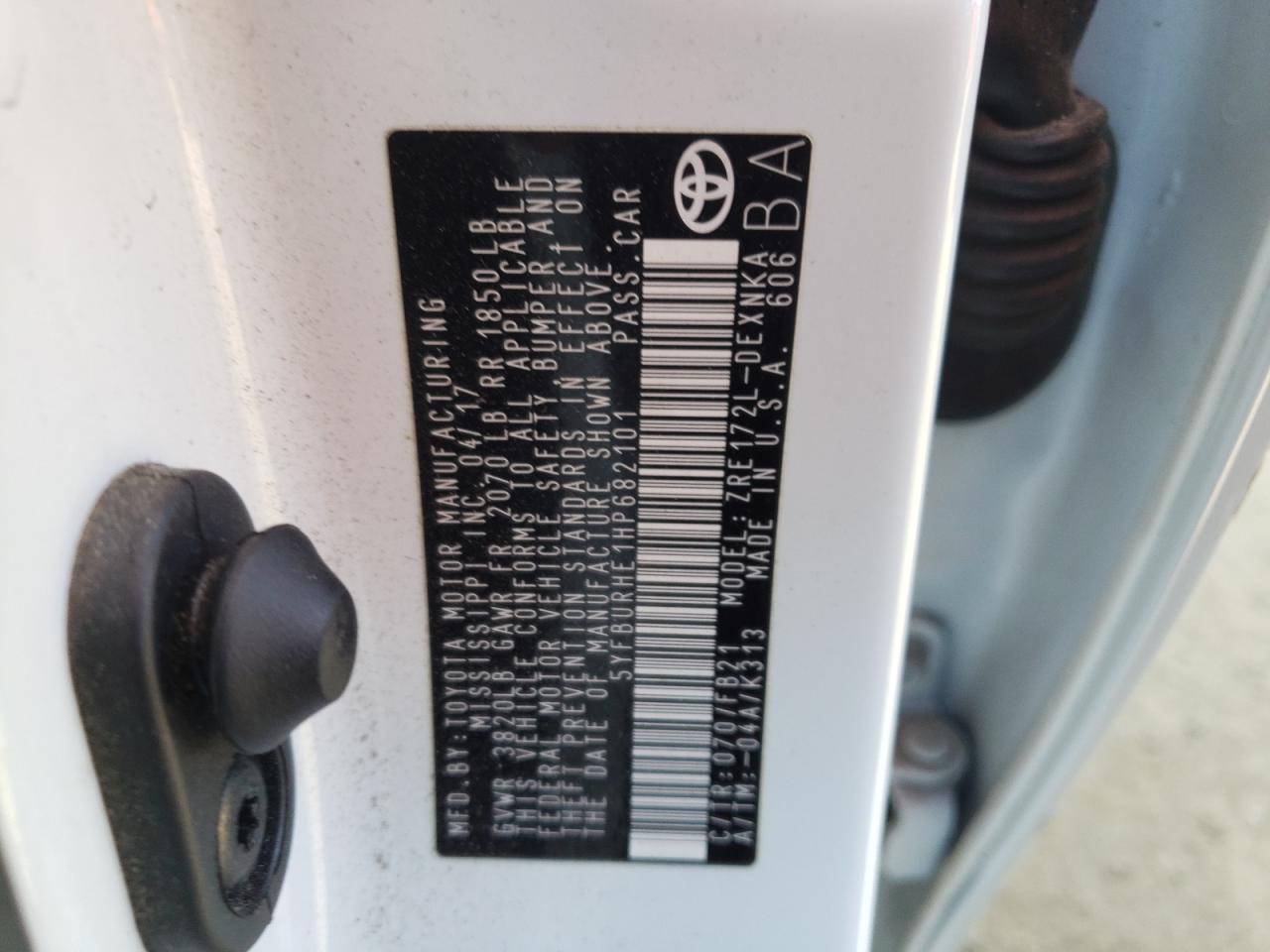 Photo 10 from auction – 2017 TOYOTA COROLLA L with VIN 5YFBURHE1HP682101