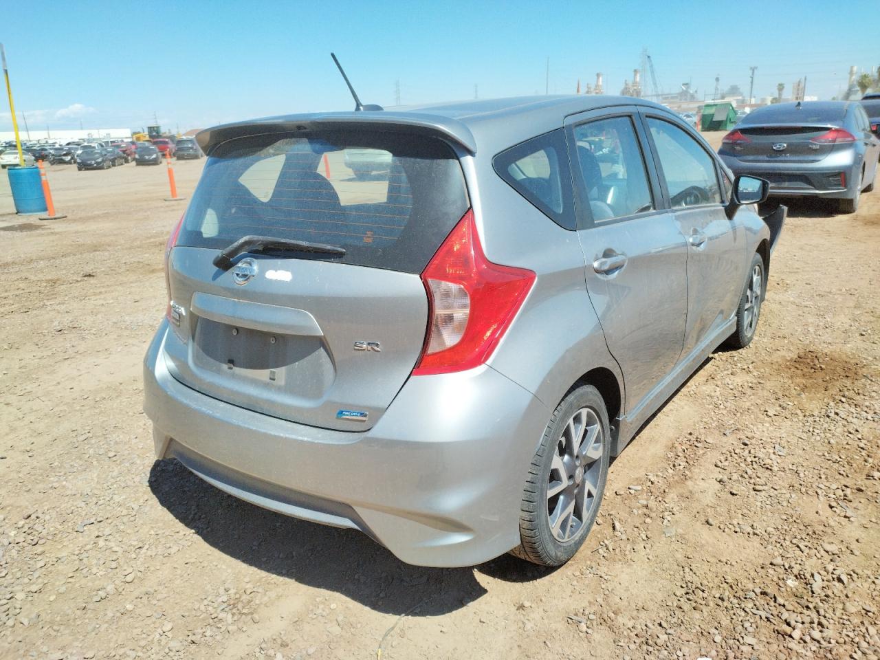 Photo 4 from auction – 2015 NISSAN VERSA NOTE with VIN 3N1CE2CP0FL425056