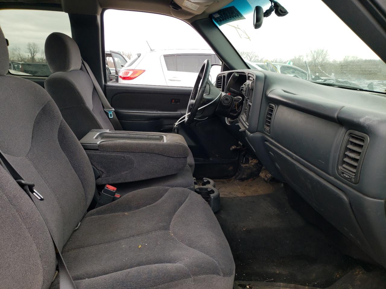 Photo 5 from auction – 2002 GMC NEW SIERRA with VIN 2GTEC19V721172129