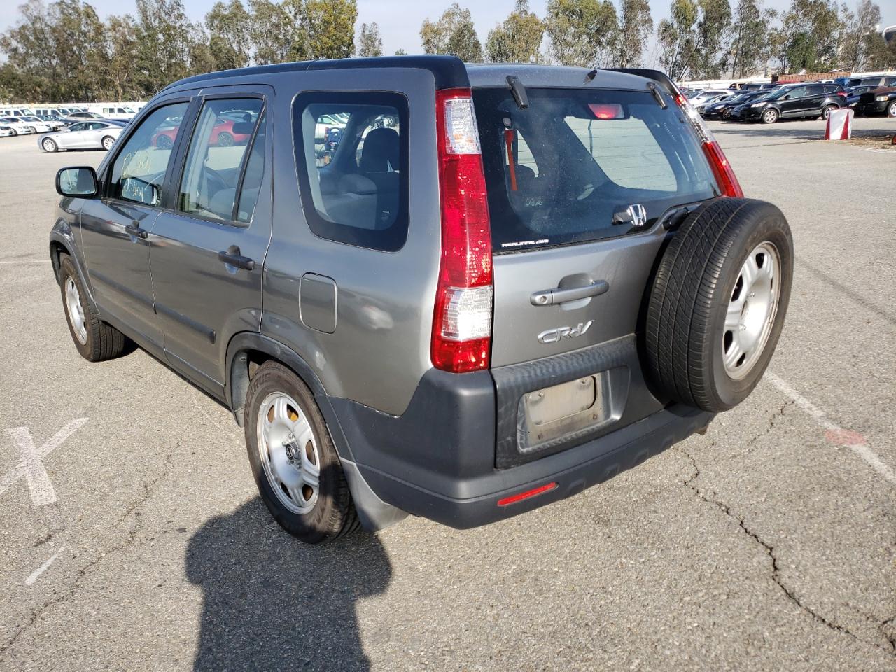 Photo 3 from auction – 2005 HONDA CR-V LX with VIN JHLRD78595C061828