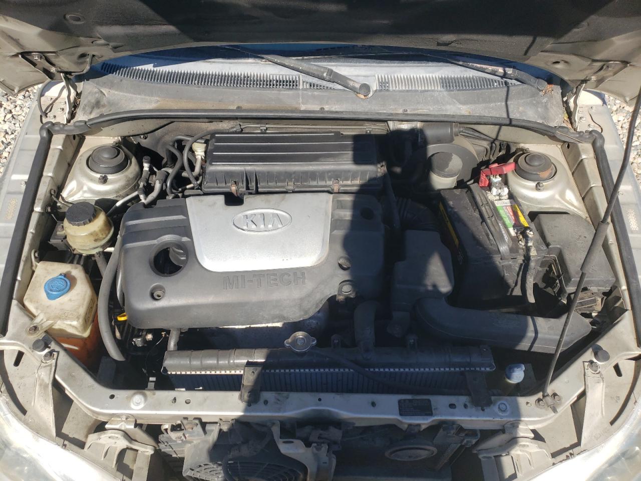 Photo 7 from auction – 2001 KIA RIO with VIN KNADC123816048069