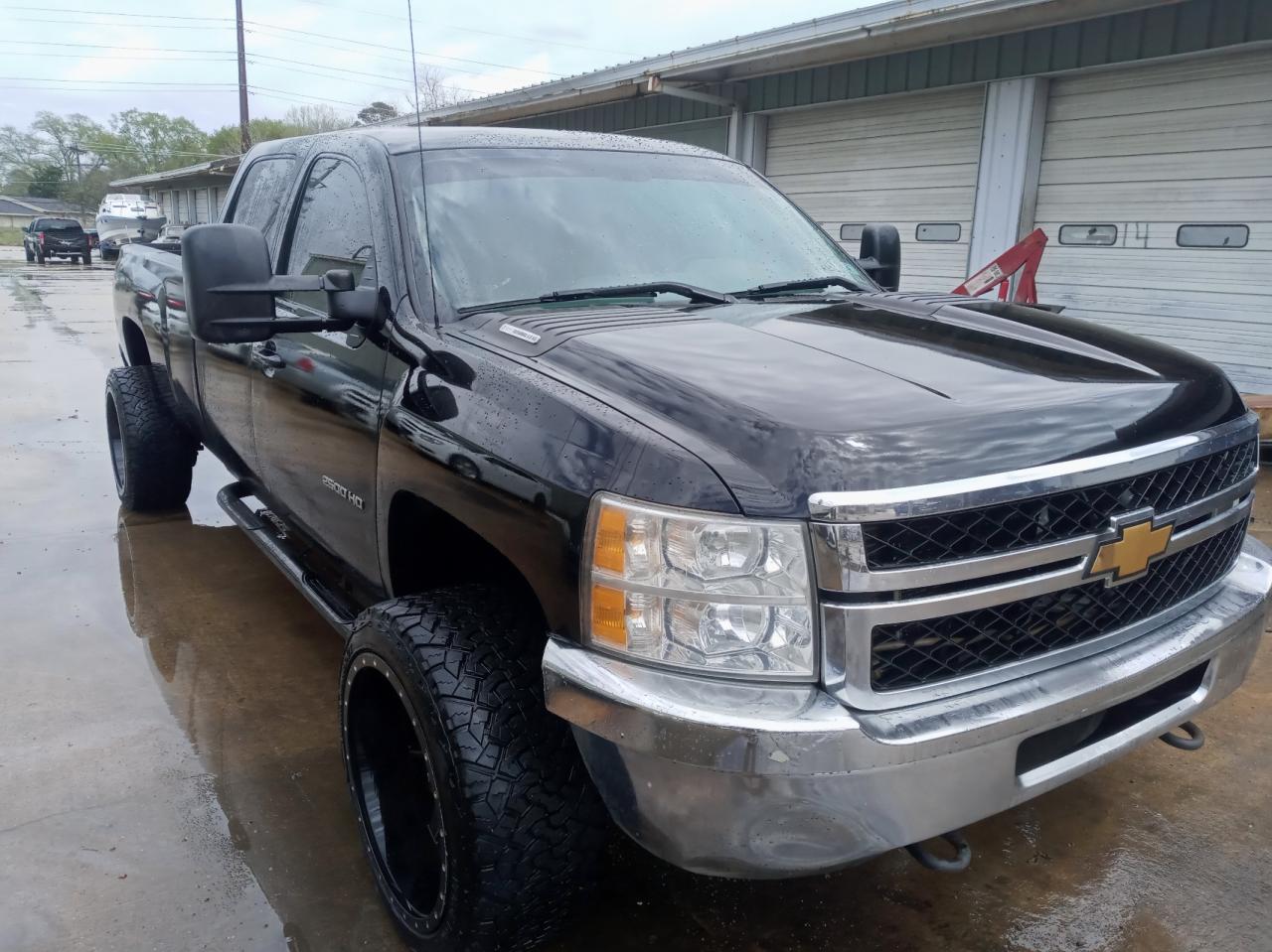CHEVROLET SILVERADO 2014 with VIN 1GC1KVC86EF174186 - Photo from auction