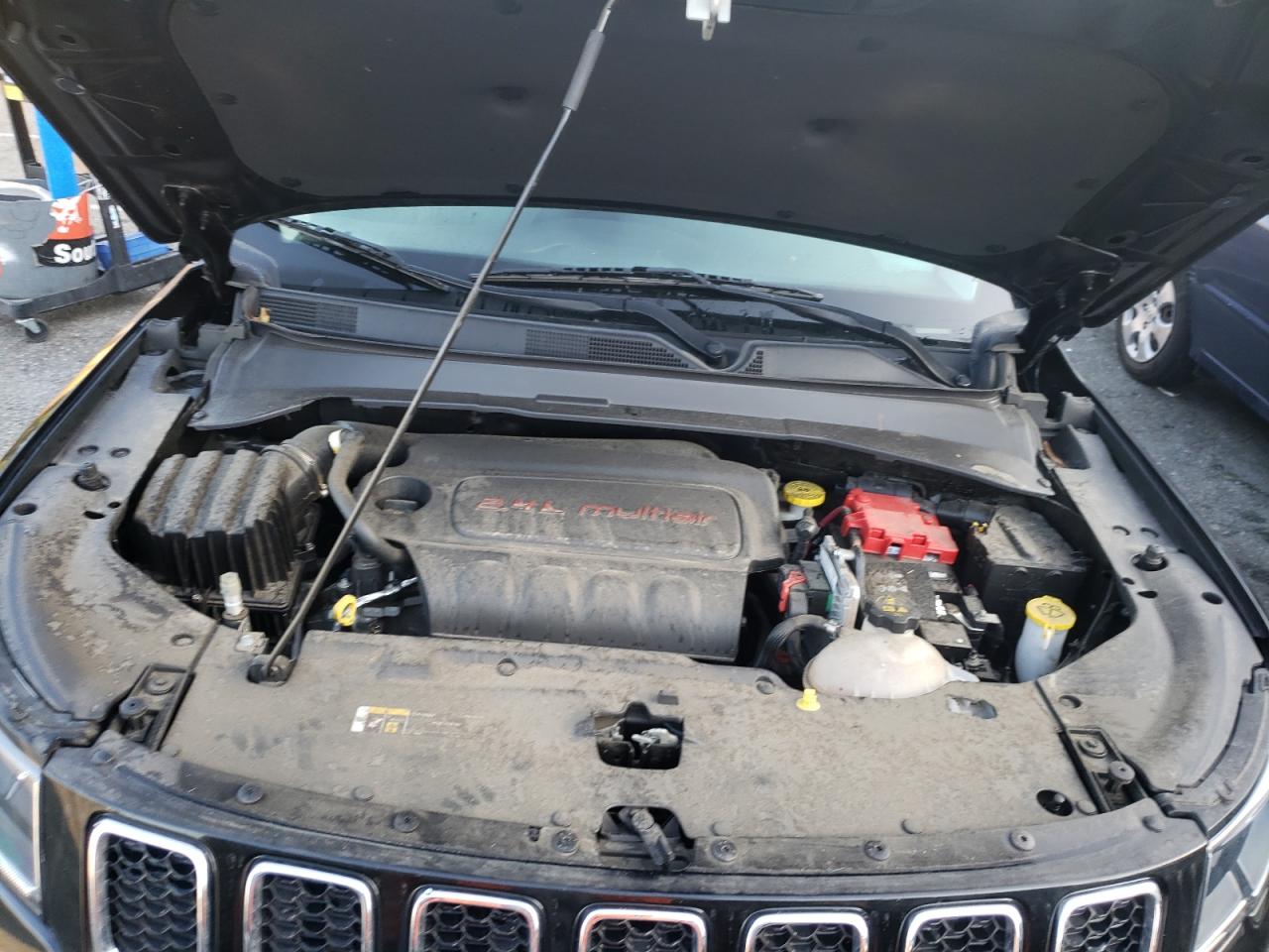 Photo 7 from auction – 2019 JEEP COMPASS LA with VIN 3C4NJCBBXKT820059