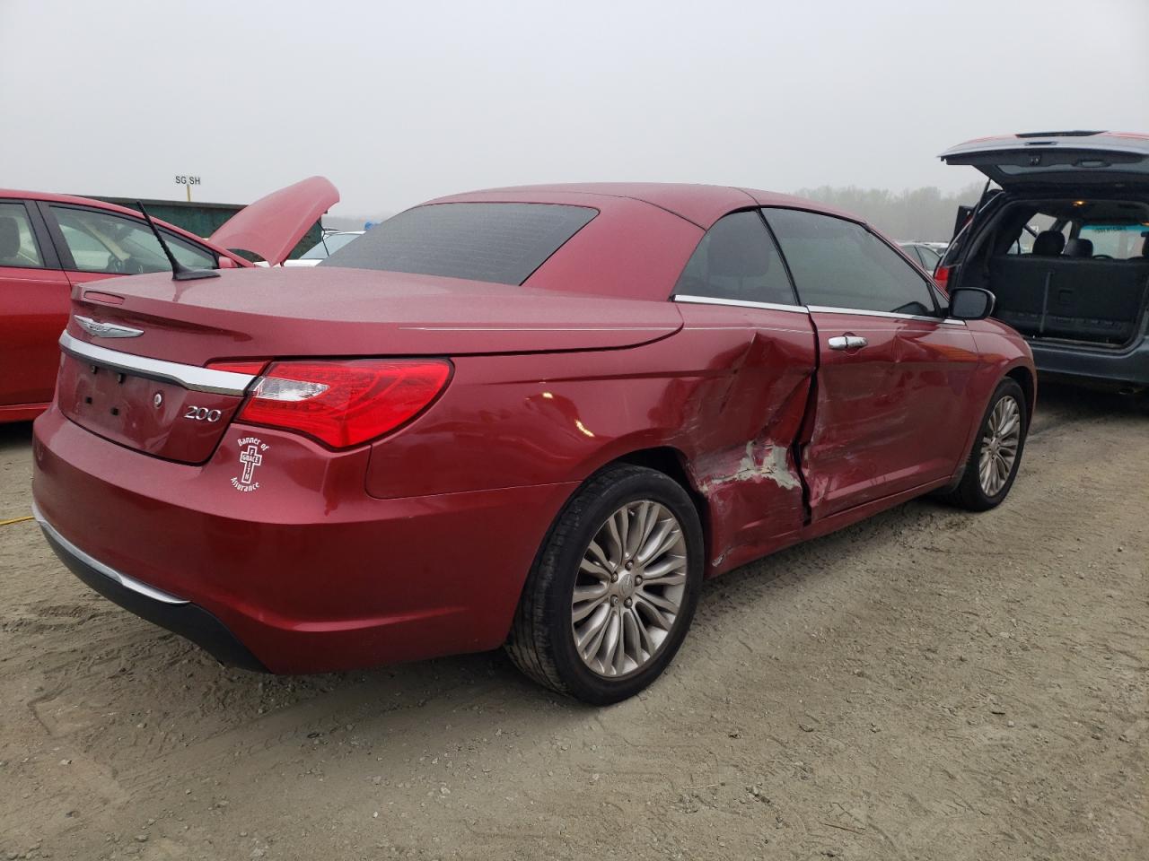 Photo 4 from auction – 2012 CHRYSLER 200 LIMITE with VIN 1C3BCBFGXCN144246