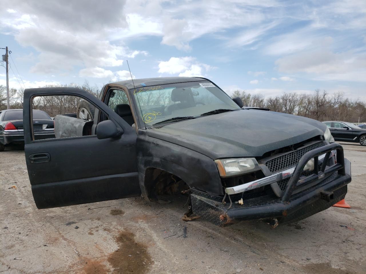 CHEVROLET SILVERADO 2005 with VIN 1GCEK14T15Z225668 - Photo from auction
