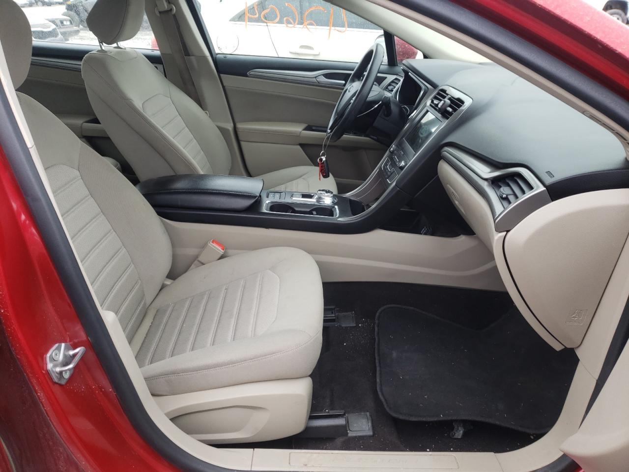 Photo 5 from auction – 2020 FORD FUSION SE with VIN 3FA6P0HD5LR198937