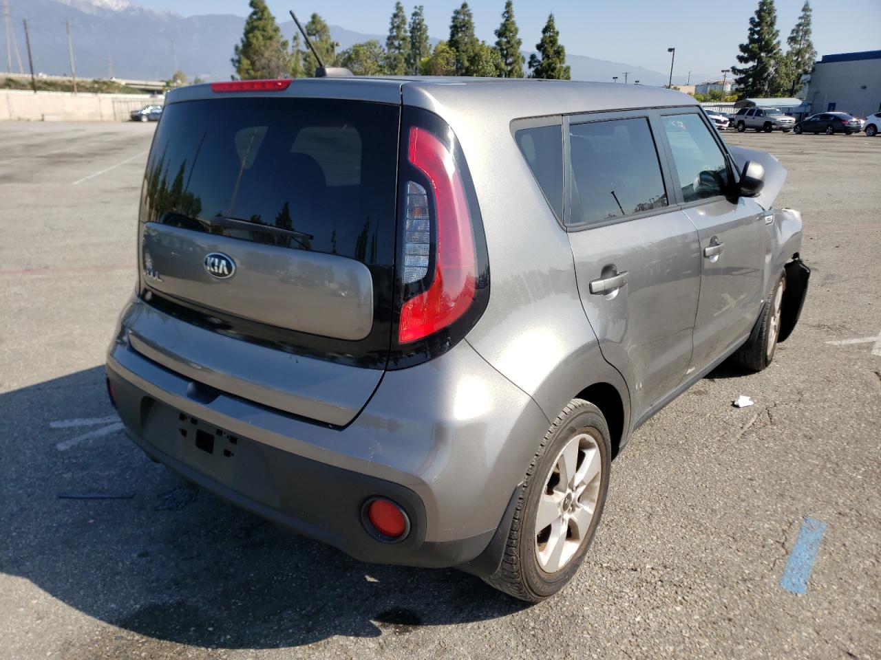 Photo 4 from auction – 2018 KIA SOUL with VIN KNDJN2A28J7605698