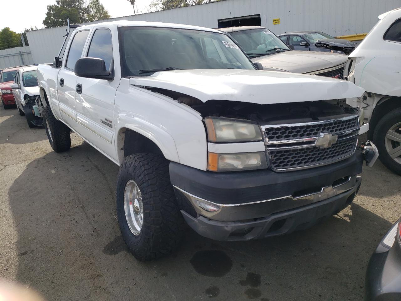 CHEVROLET SILVERADO 2005 with VIN 1GCHC23285F884308 - Photo from auction