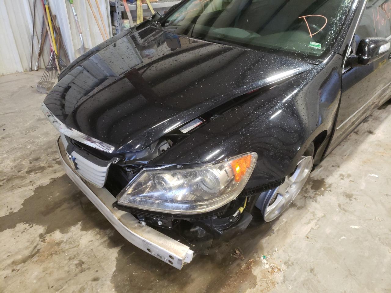 Photo 9 from auction – 2005 ACURA RL with VIN JH4KB16545C007162