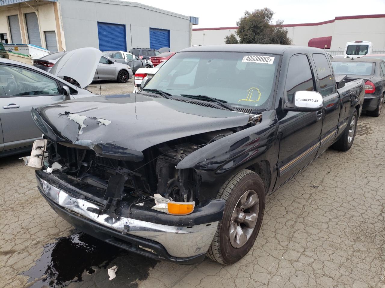 Photo 2 from auction – 2001 CHEVROLET SILVERADO with VIN 2GCEC19T311164333