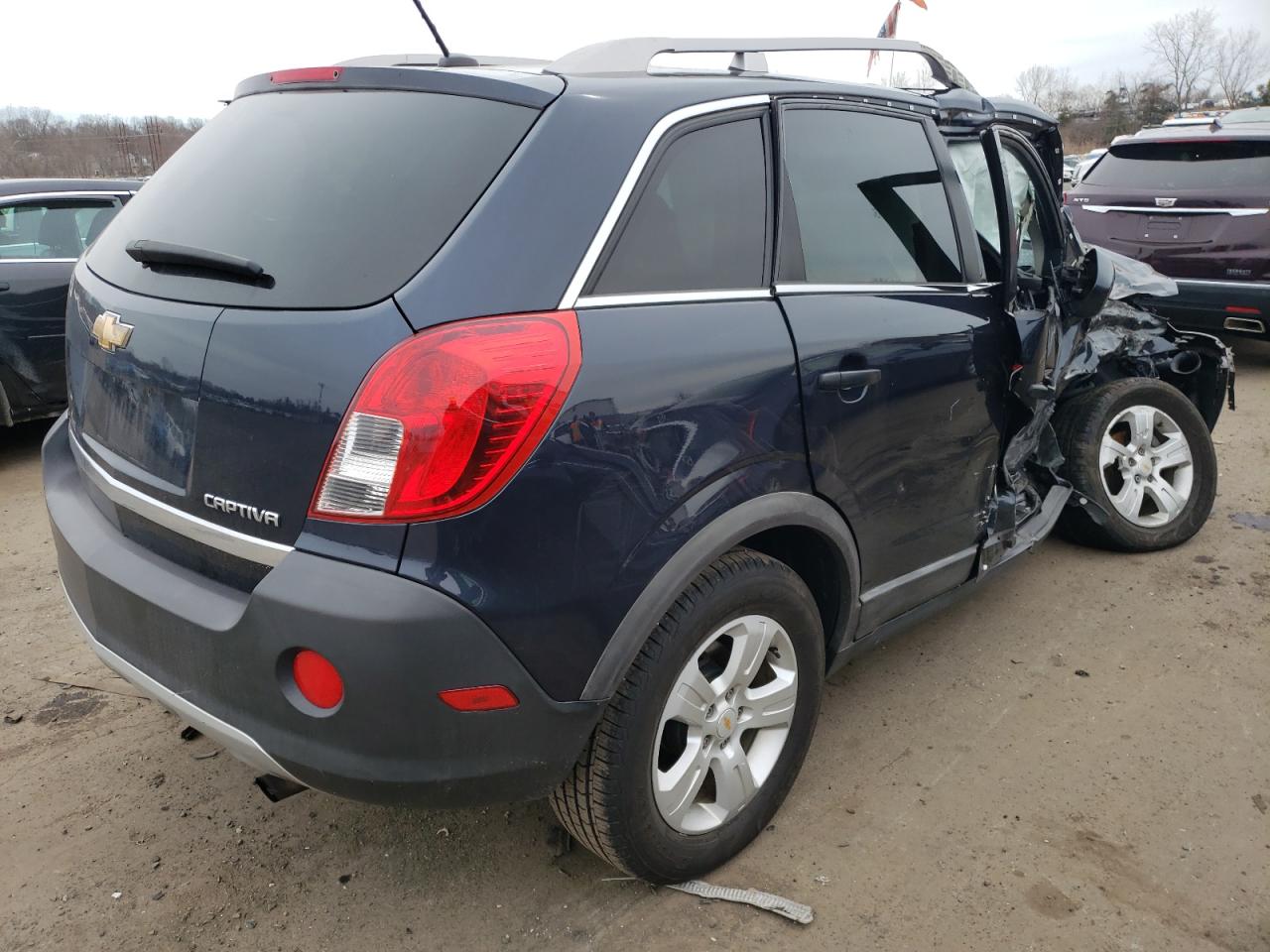Photo 4 from auction – 2014 CHEVROLET CAPTIVA LS with VIN 3GNAL2EK4ES565778