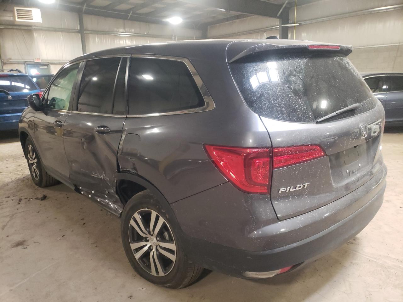Photo 3 from auction – 2016 HONDA PILOT EXL with VIN 5FNYF6H5XGB108044