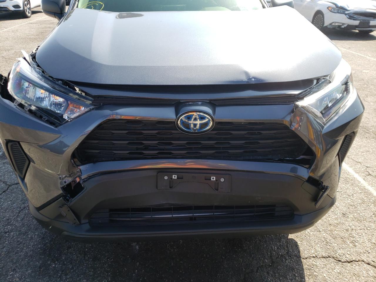 Photo 9 from auction – 2020 TOYOTA RAV4 LE with VIN JTMLWRFV8LD542947