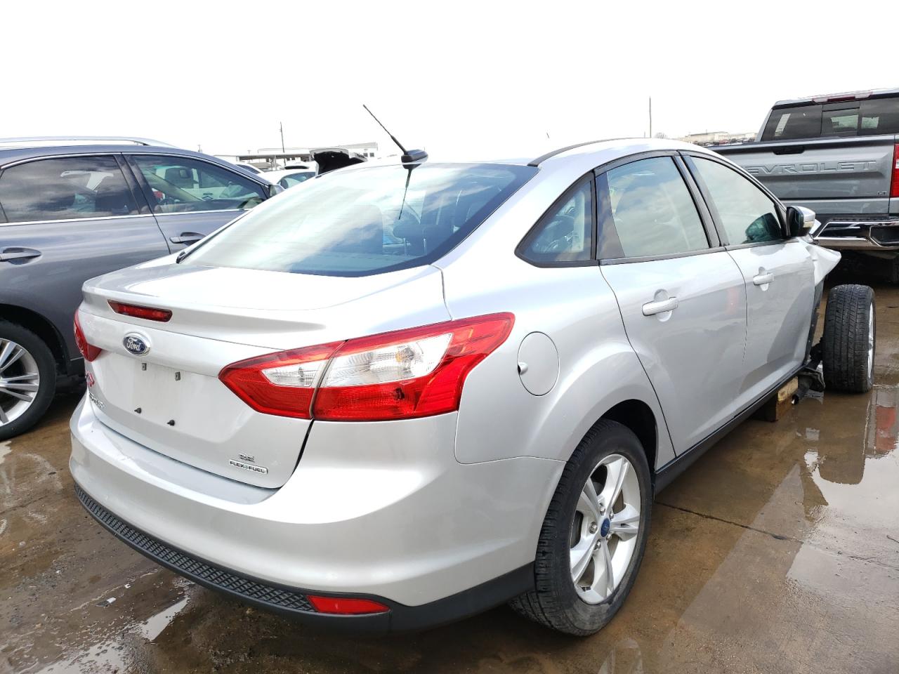 Photo 4 from auction – 2013 FORD FOCUS SE with VIN 1FADP3F21DL262546