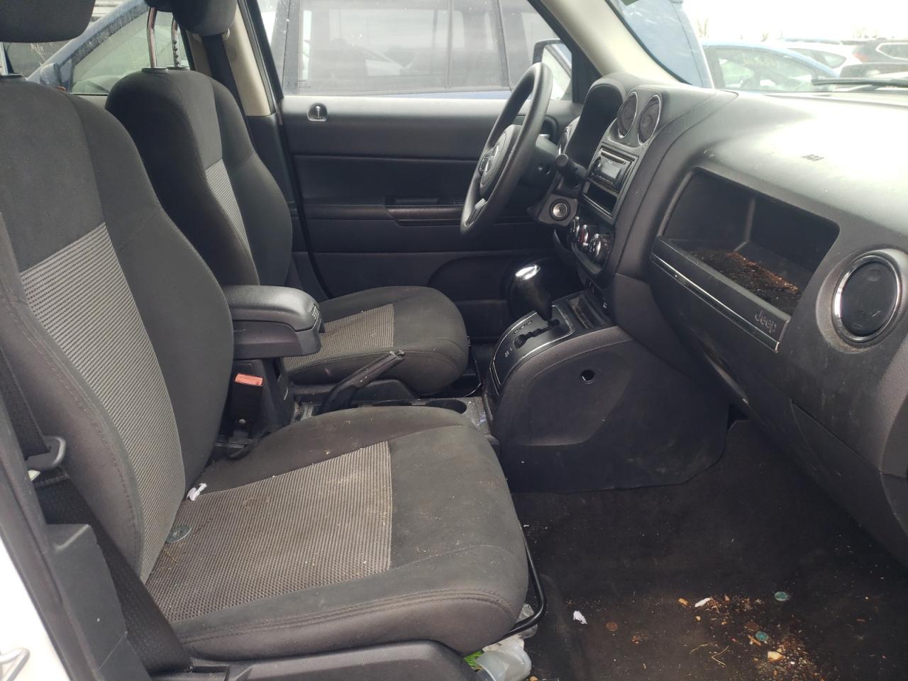 Photo 5 from auction – 2015 JEEP PATRIOT SP with VIN 1C4NJPBB1FD219335