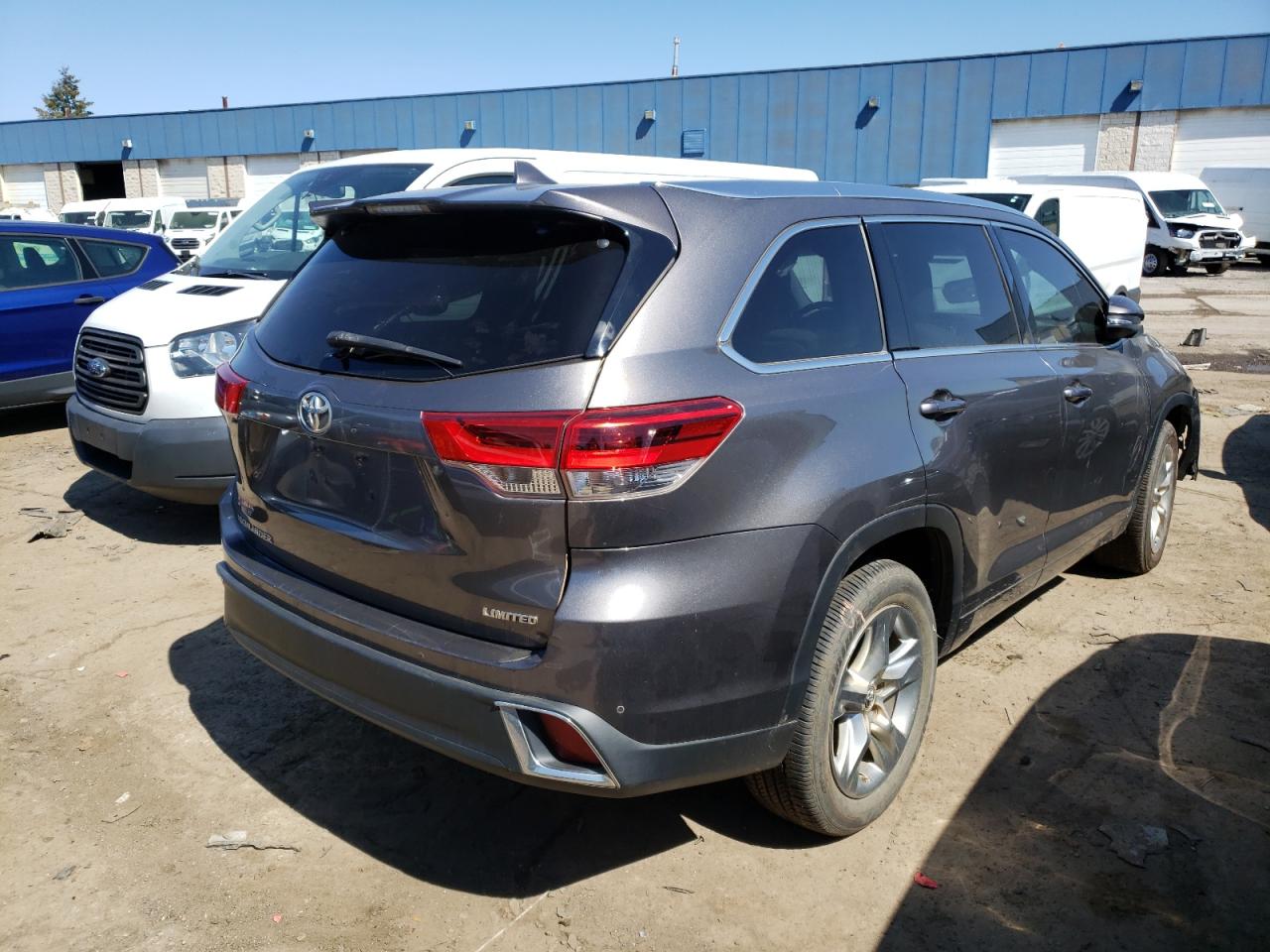 Foto 4 de la subasta – 2018 TOYOTA HIGHLANDER con VIN 5TDYZRFHXJS268692