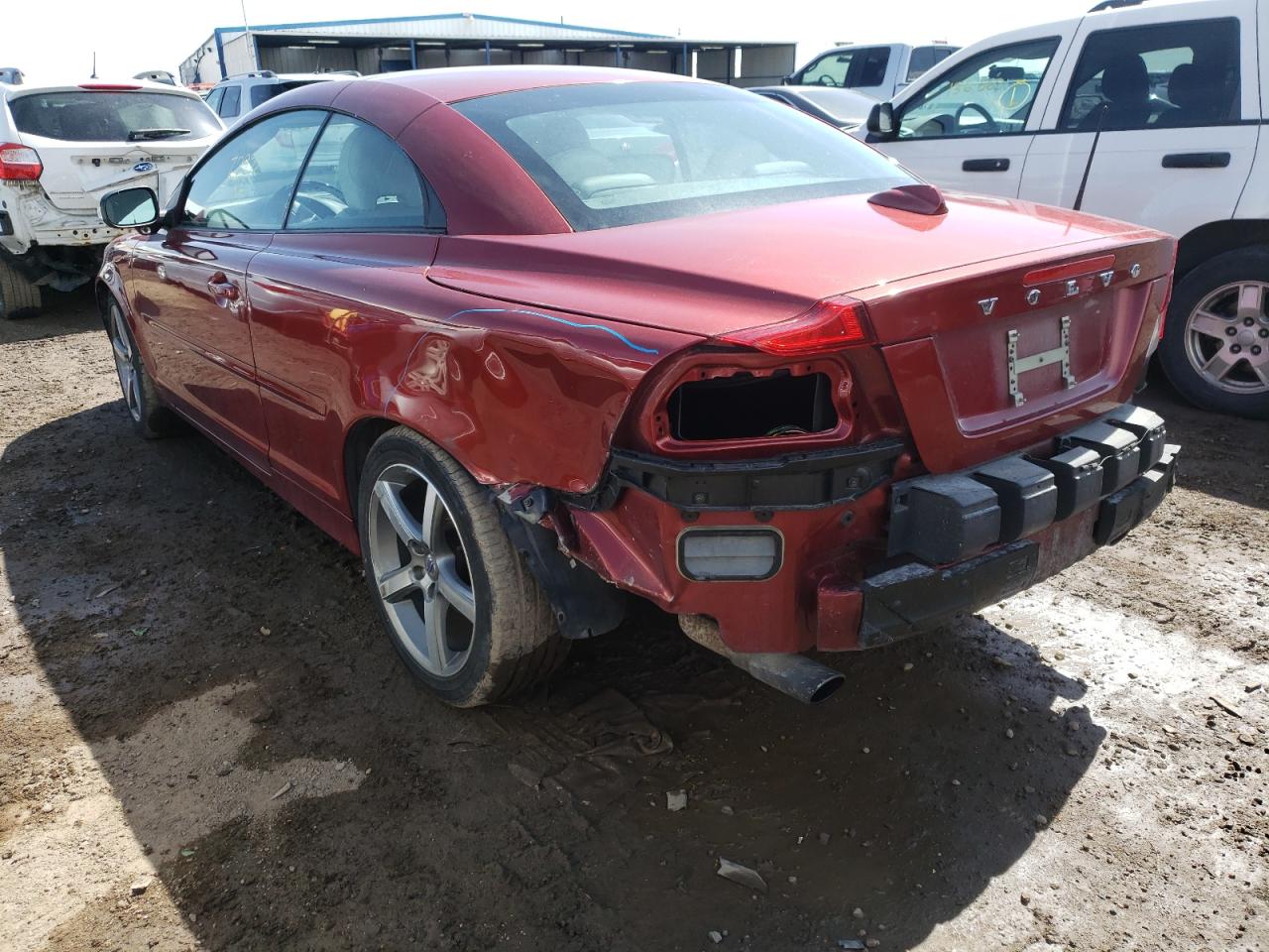 Photo 3 from auction – 2011 VOLVO C70 T5 with VIN YV1672MC4BJ112653