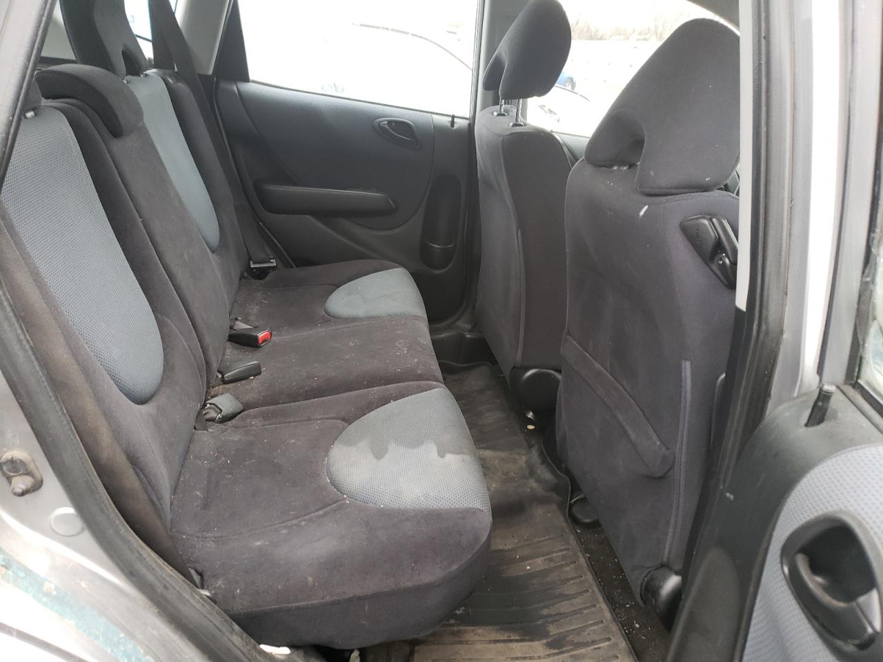 Photo 6 from auction – 2007 HONDA FIT S with VIN JHMGD38697S031418