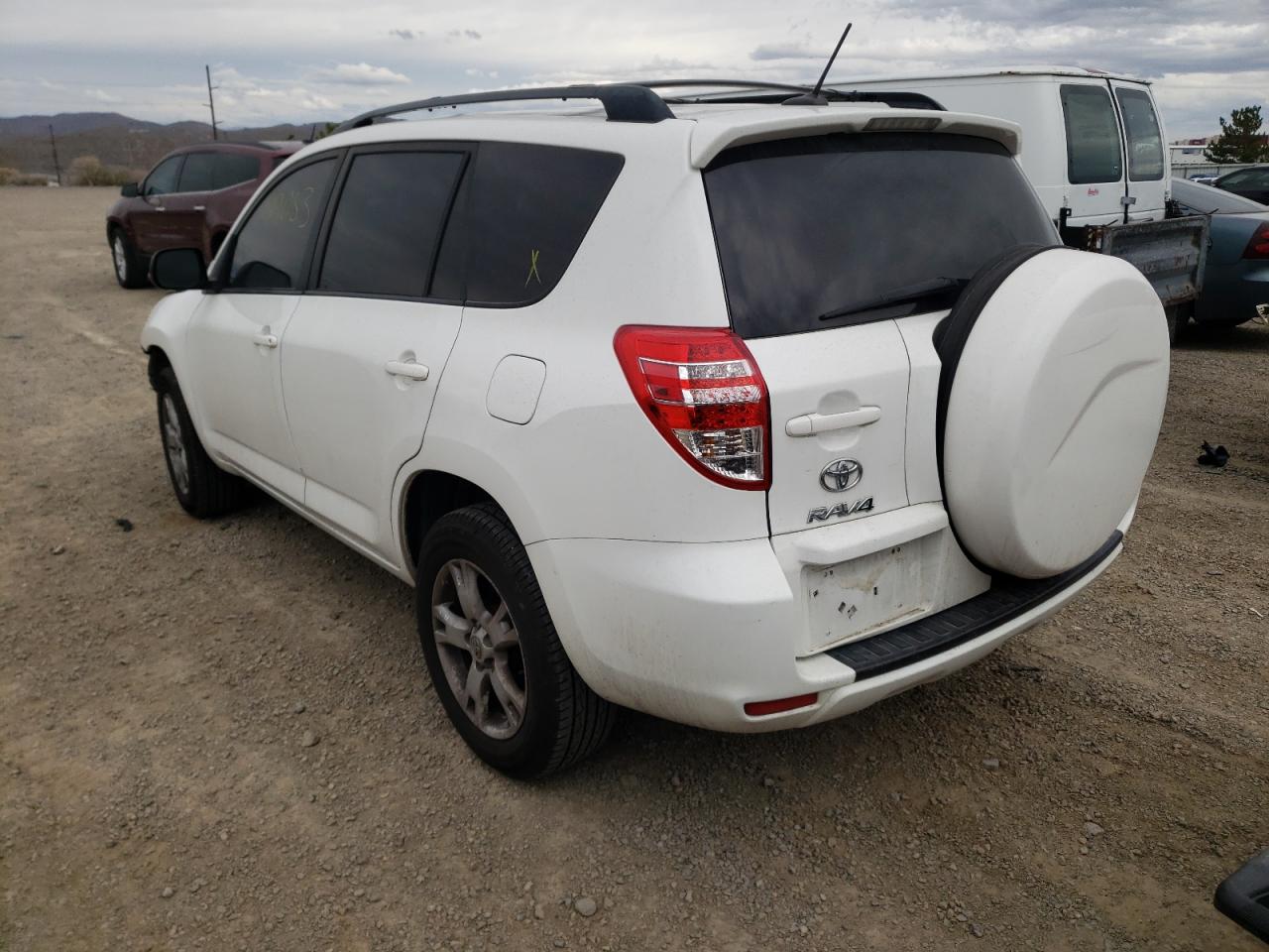 Photo 3 from auction – 2012 TOYOTA RAV4 with VIN JTMBF4DV0CD044467