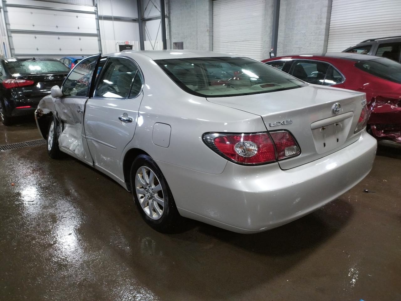 Photo 3 from auction – 2003 LEXUS ES 300 with VIN JTHBF30G835041410