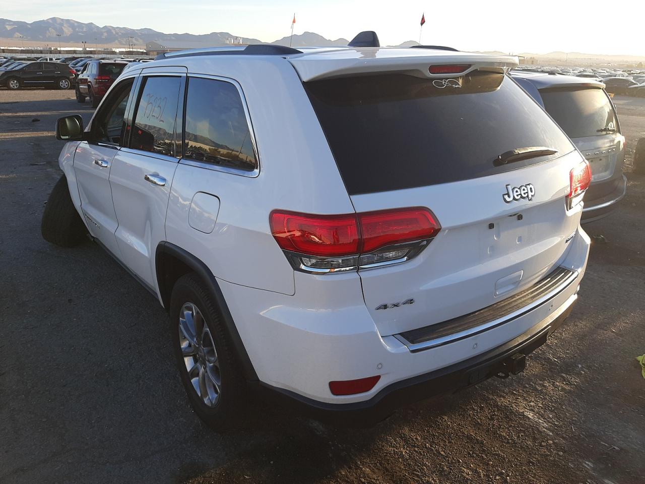 Photo 3 from auction – 2014 JEEP GRAND CHER with VIN 1C4RJFBG4EC459118