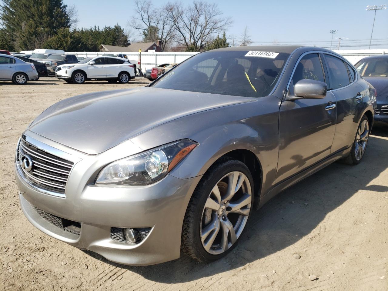 Photo 2 from auction – 2011 INFINITI M56 with VIN JN1AY1AP8BM520542