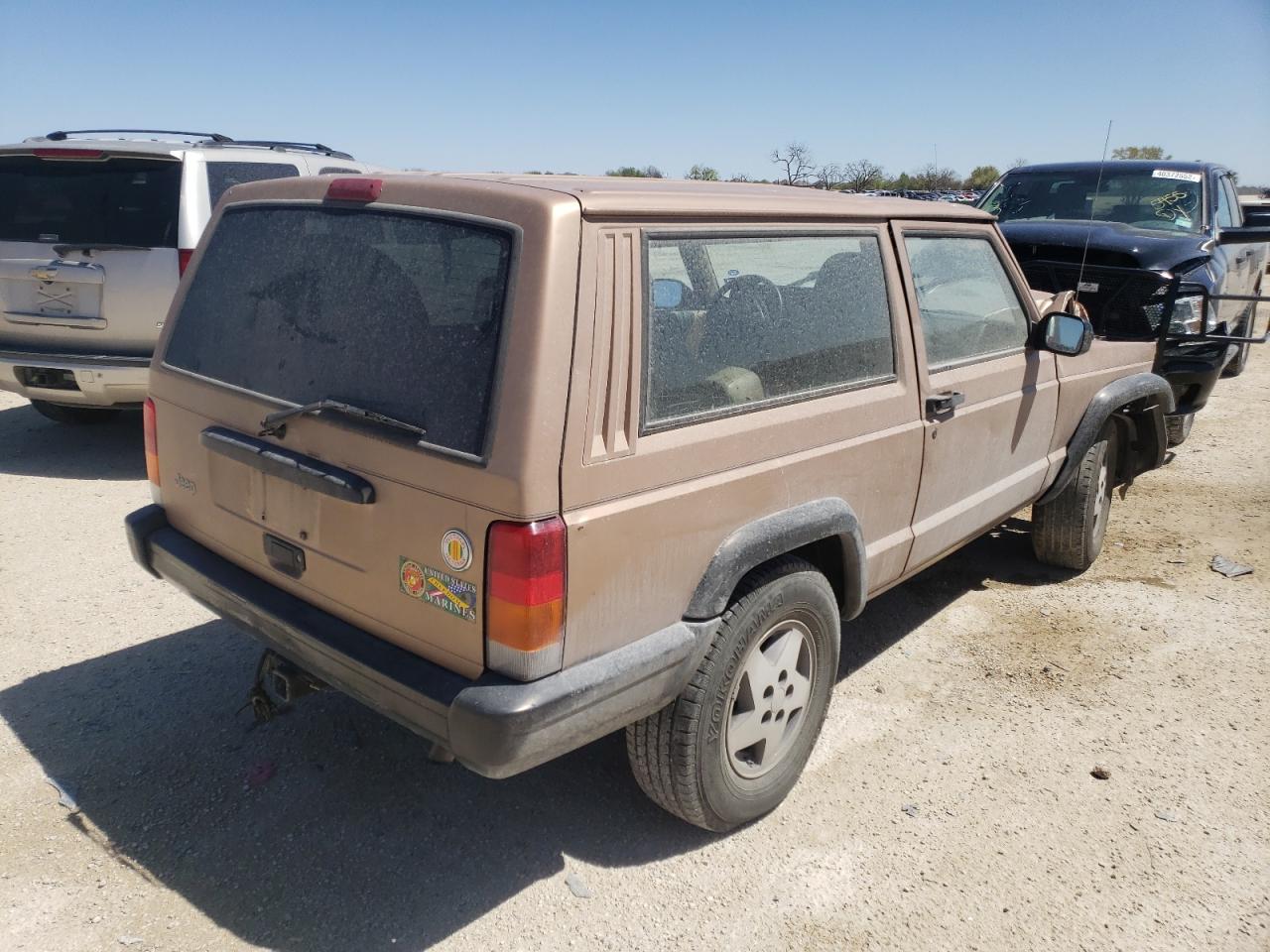 Photo 4 from auction – 1999 JEEP CHEROKEE S with VIN 1J4FT27S8XL533608