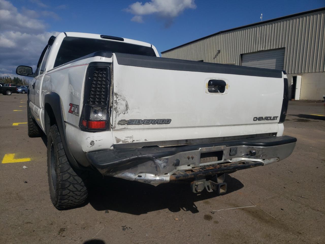 Photo 9 from auction – 2003 CHEVROLET SILVERADO with VIN 1GCEK19T03E259582