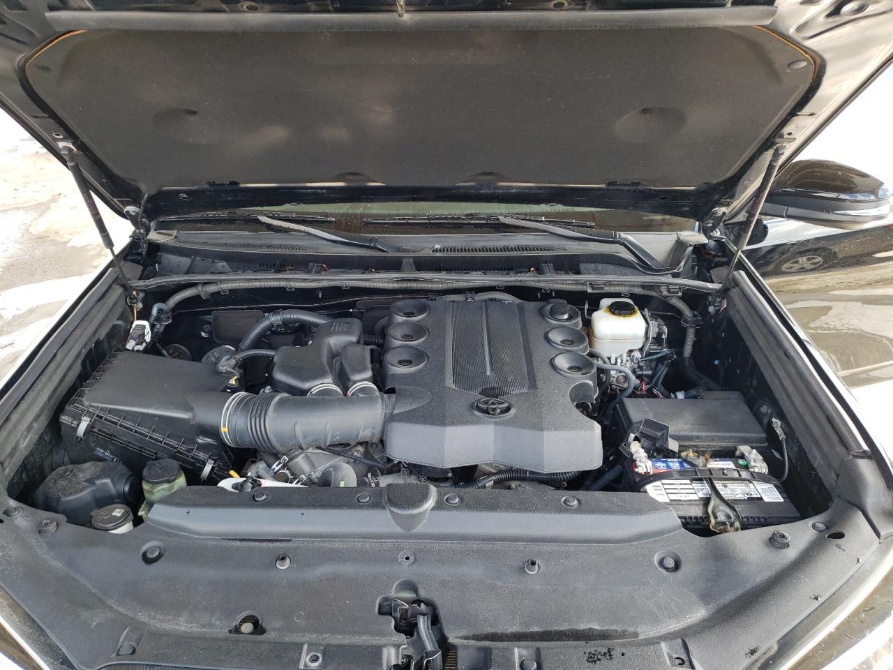 Photo 7 from auction – 2016 TOYOTA 4RUNNER SR with VIN JTEBU5JR9G5348668