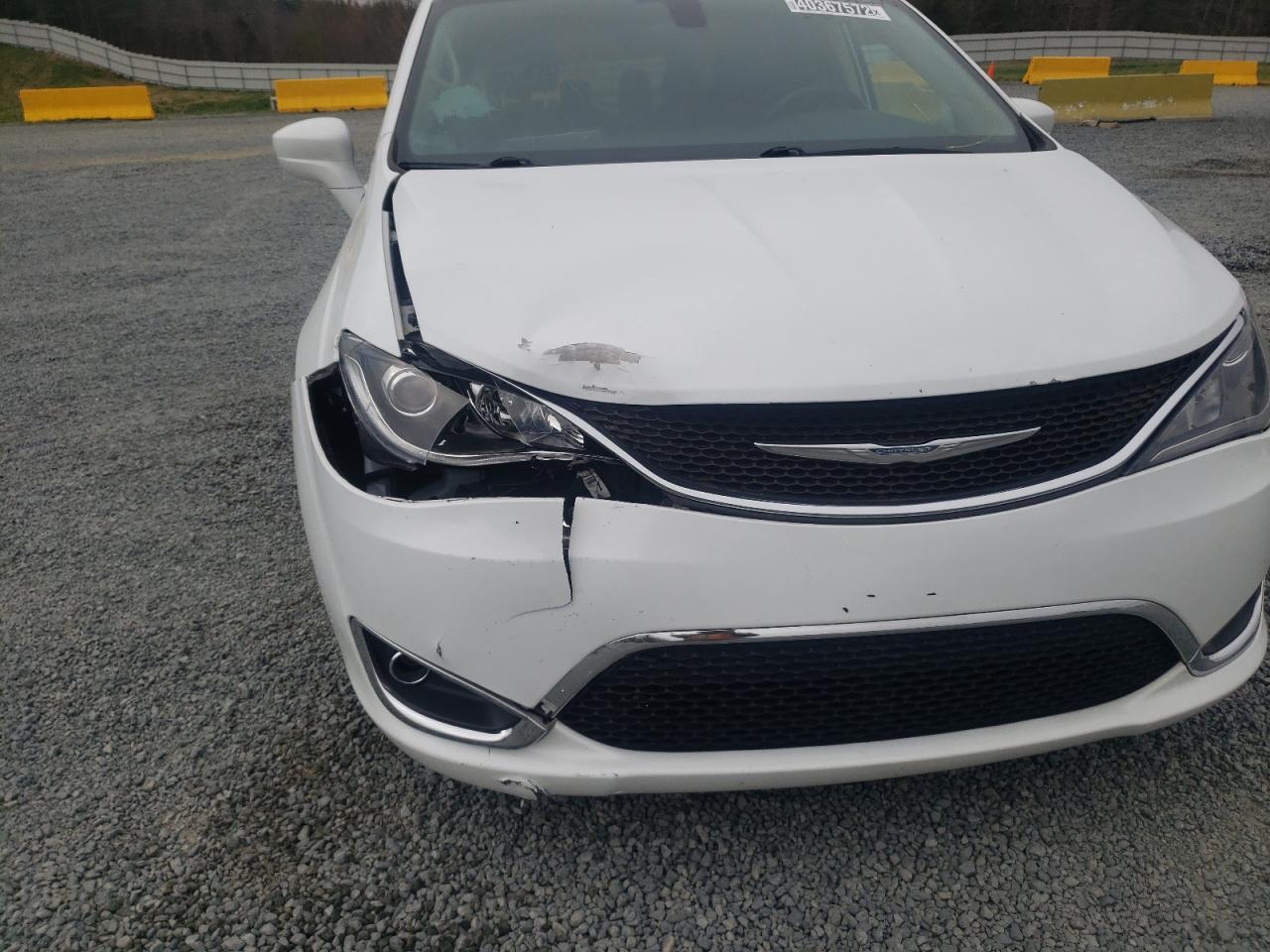 Photo 9 from auction – 2017 CHRYSLER PACIFICA T with VIN 2C4RC1BG0HR564554