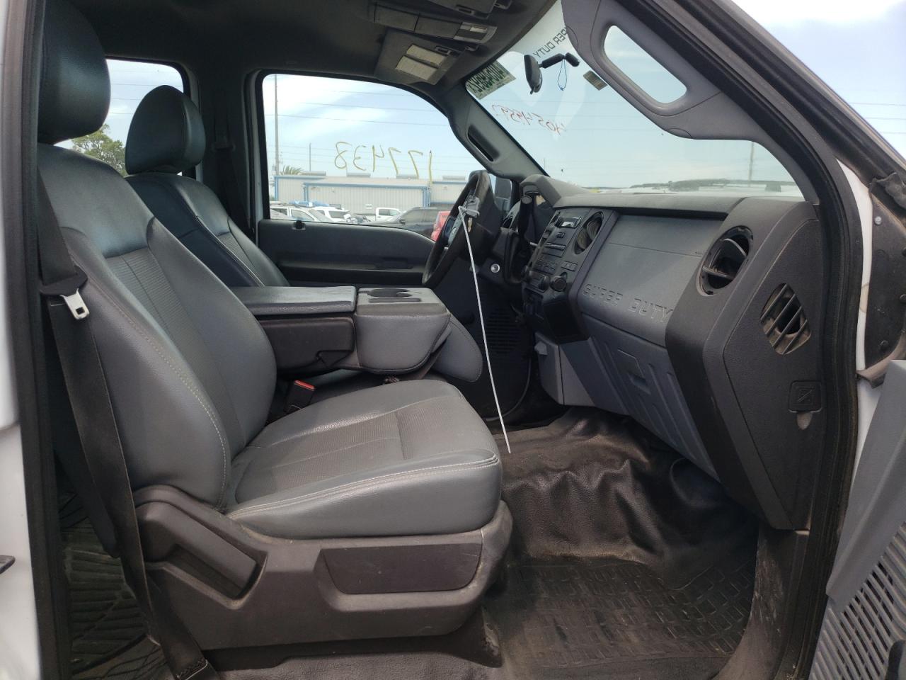 Photo 5 from auction – 2015 FORD F250 SUPER with VIN 1FT7W2B62FEA07845