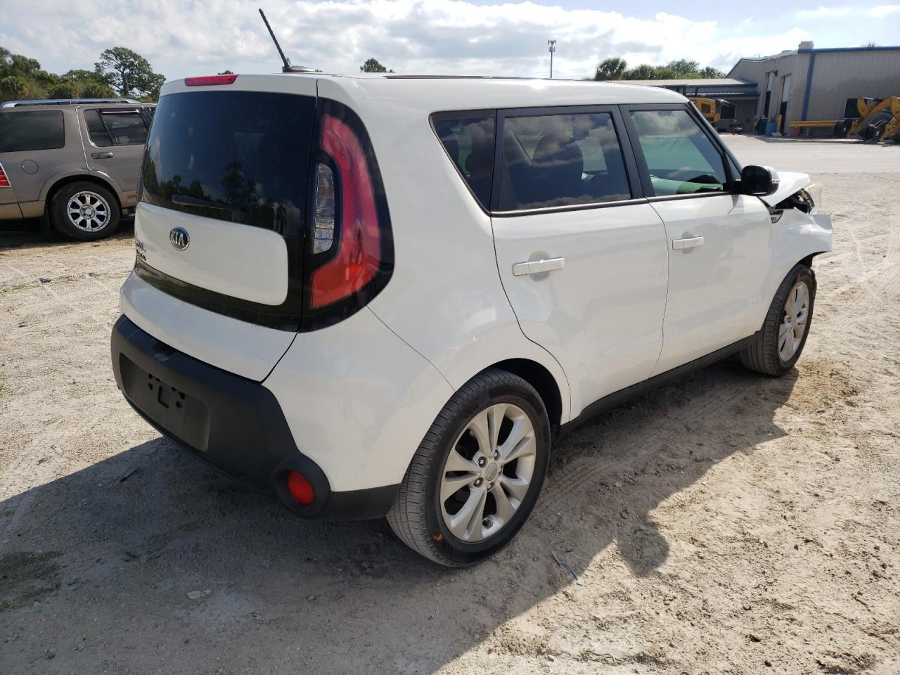 Photo 4 from auction – 2014 KIA SOUL + with VIN KNDJP3A59E7022217