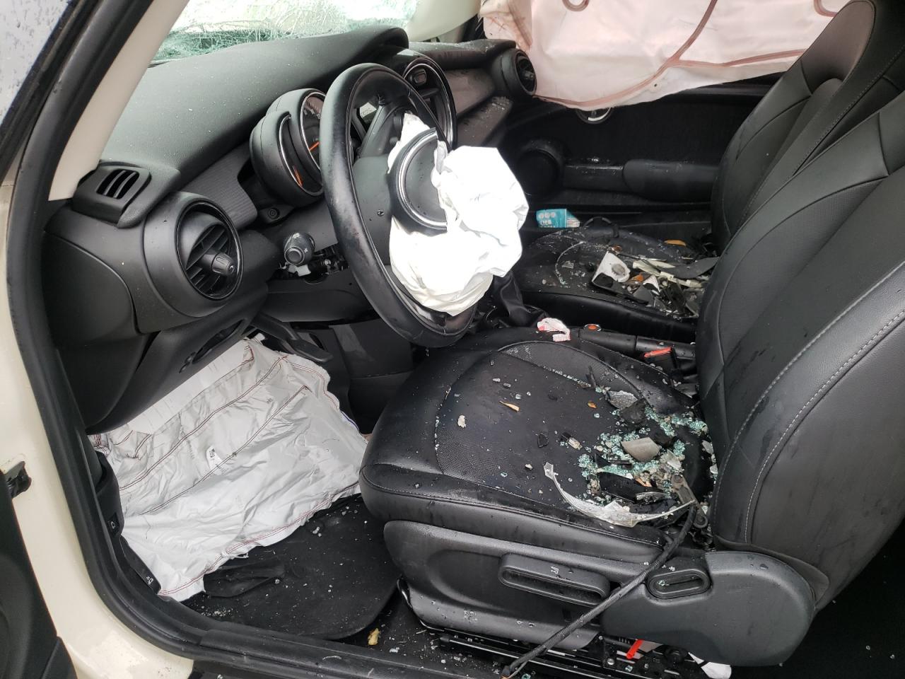 Photo 5 from auction – 2018 MINI COOPER with VIN WMWXP5C52J2H29363