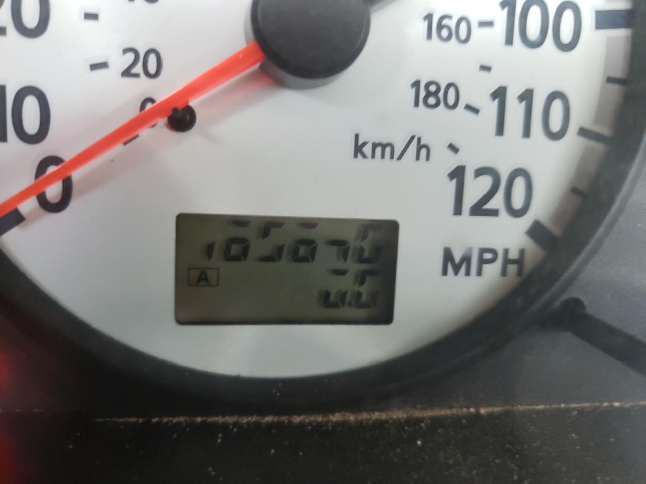 Photo 8 from auction – 2002 NISSAN PATHFINDER with VIN JN8DR09Y52W725744