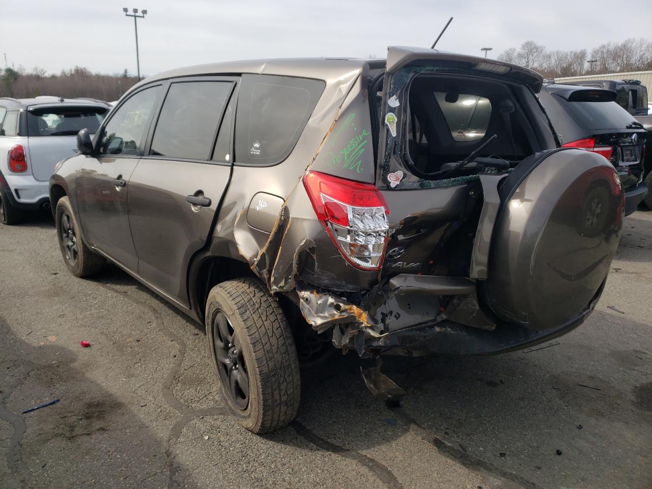 Photo 3 from auction – 2010 TOYOTA RAV4 with VIN JTMJK4DV0A5094624