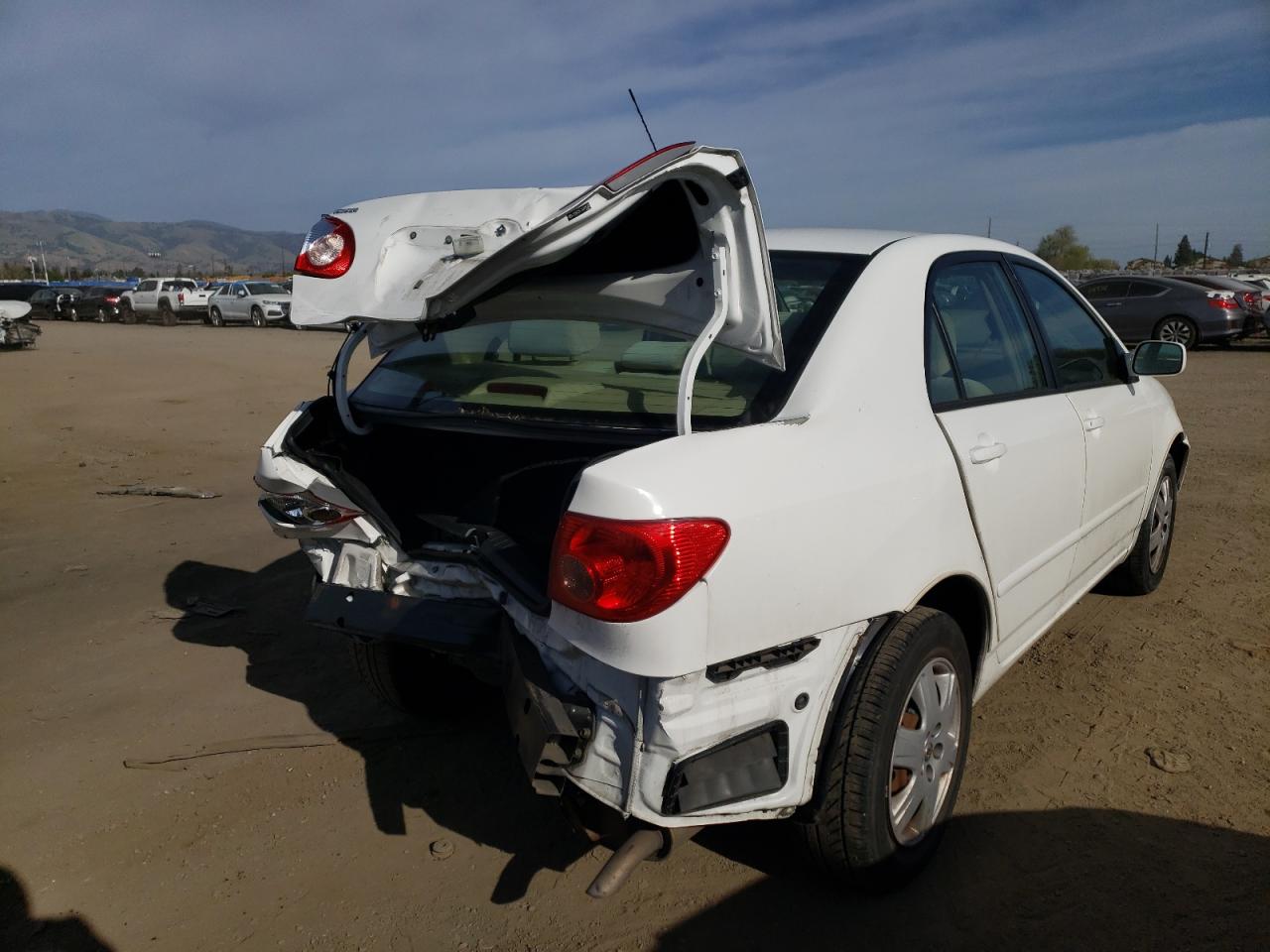 Photo 4 from auction – 2006 TOYOTA COROLLA CE with VIN JTDBR32E160094245