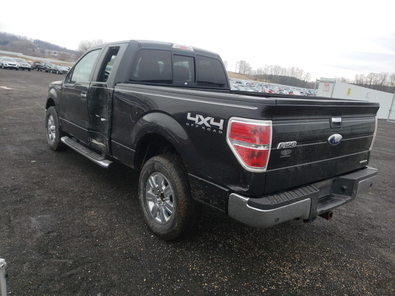 Photo 3 from auction – 2011 FORD F150 SUPER with VIN 1FTFX1EF6BFB21916
