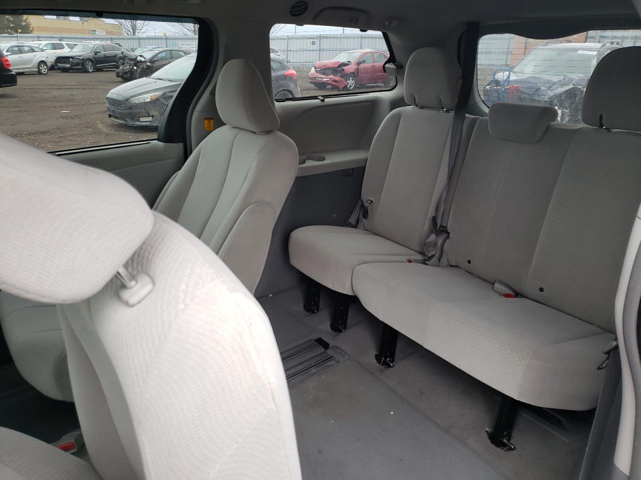 Photo 6 from auction – 2011 TOYOTA SIENNA LE with VIN 5TDKK3DC4BS029901