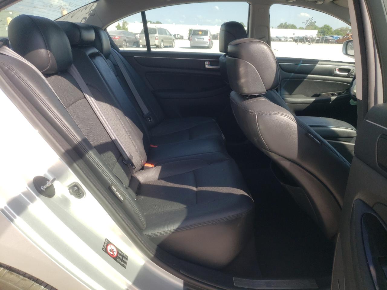 Photo 6 from auction – 2012 HYUNDAI GENESIS 3. with VIN KMHGC4DD4CU154150