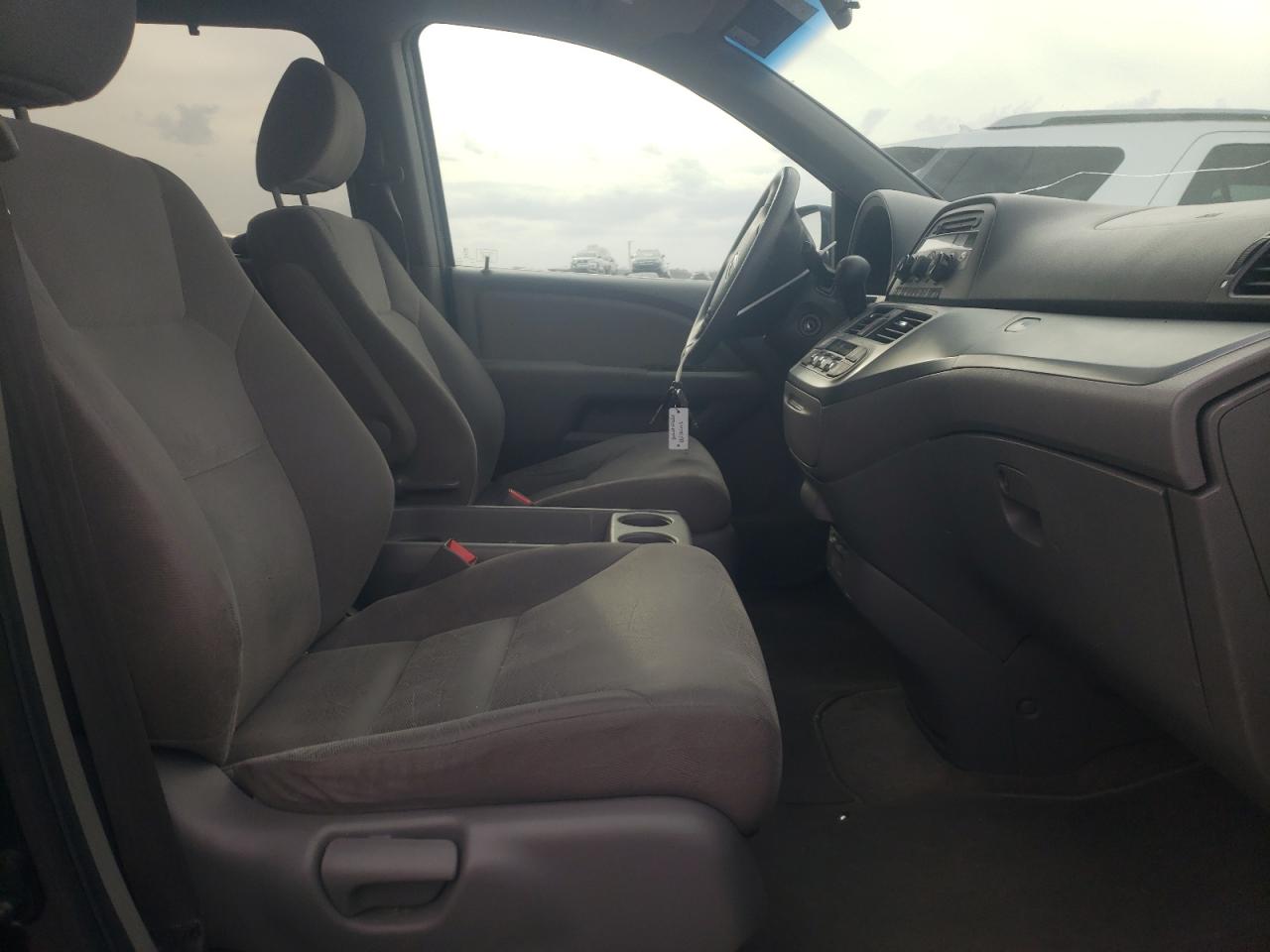 Photo 5 from auction – 2009 HONDA ODYSSEY EX with VIN 5FNRL38409B043680