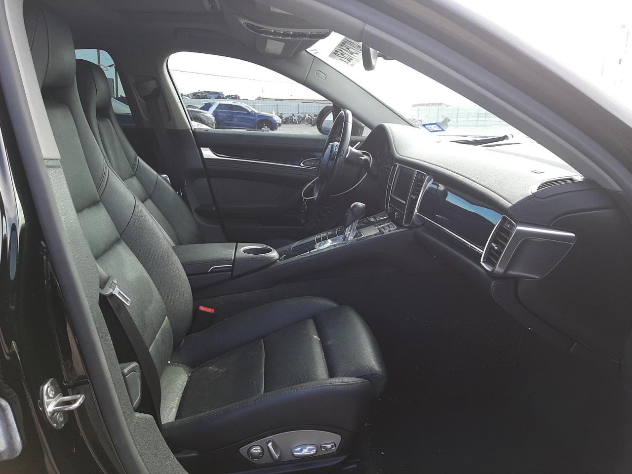Photo 5 from auction – 2015 PORSCHE PANAMERA 2 with VIN WP0AA2A79FL000062