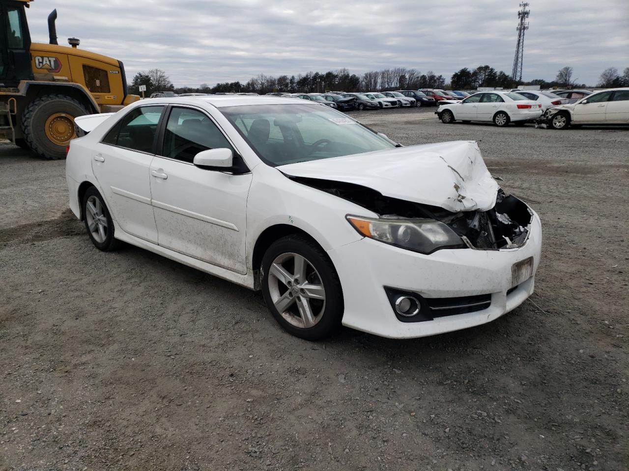 TOYOTA CAMRY L 2014 with VIN 4T1BF1FK6EU331540 - Photo from auction