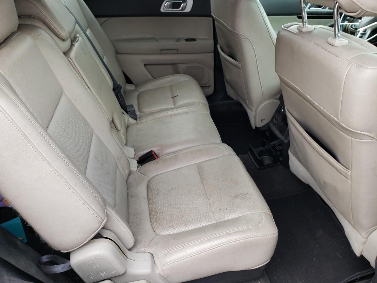Photo 6 from auction – 2011 FORD EXPLORER L with VIN 1FMHK8F84BGA86556