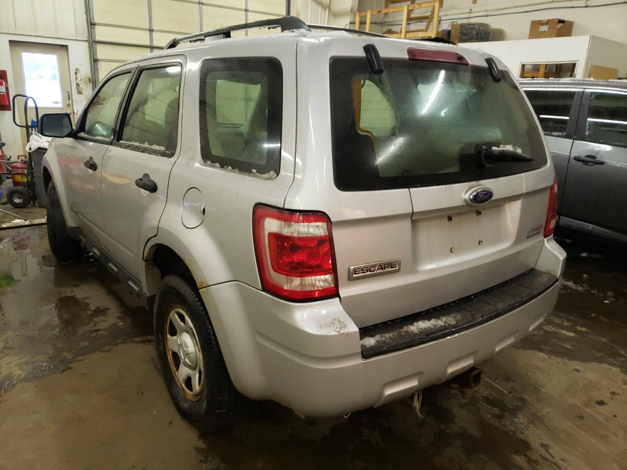 Photo 3 from auction – 2008 FORD ESCAPE XLS with VIN 1FMCU02Z48KB93018