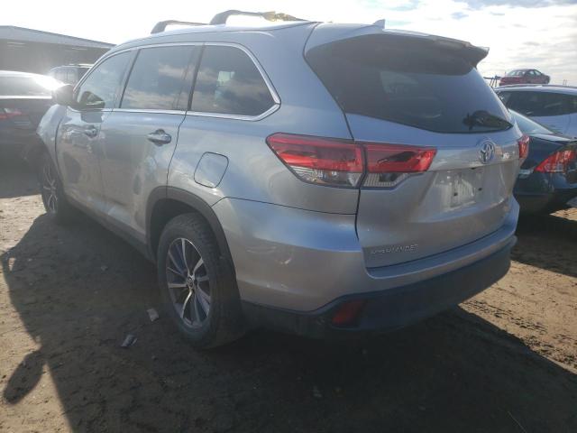 Photo 5 from auction – 2019 TOYOTA HIGHLANDER with VIN 5TDJZRFH4KS564696