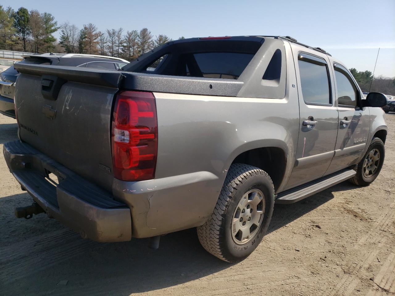 Photo 4 from auction – 2007 CHEVROLET AVALANCHE with VIN 3GNFK12377G306580