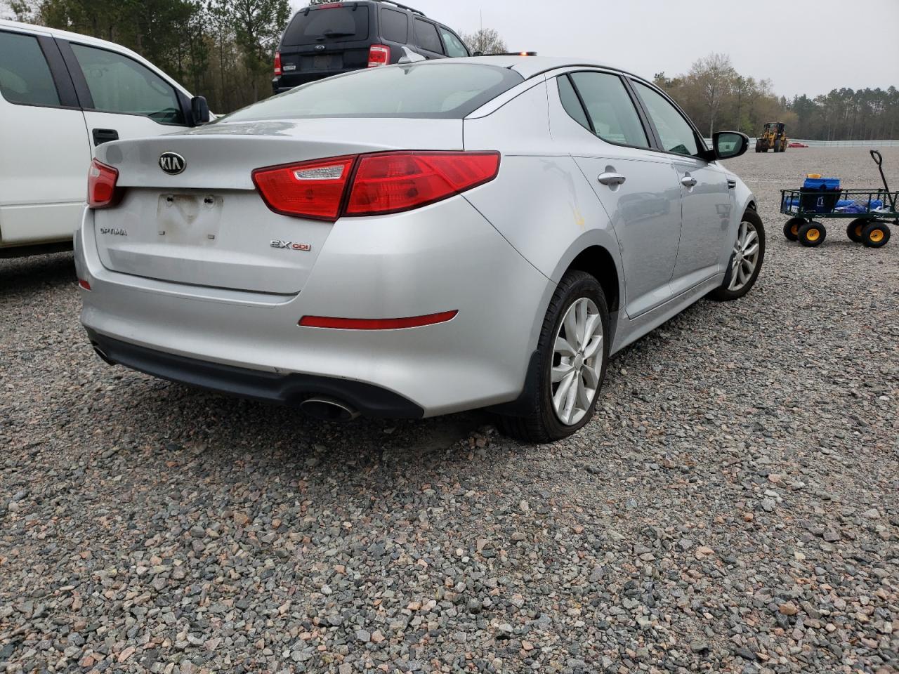 Photo 4 from auction – 2015 KIA OPTIMA EX with VIN 5XXGN4A70FG513372