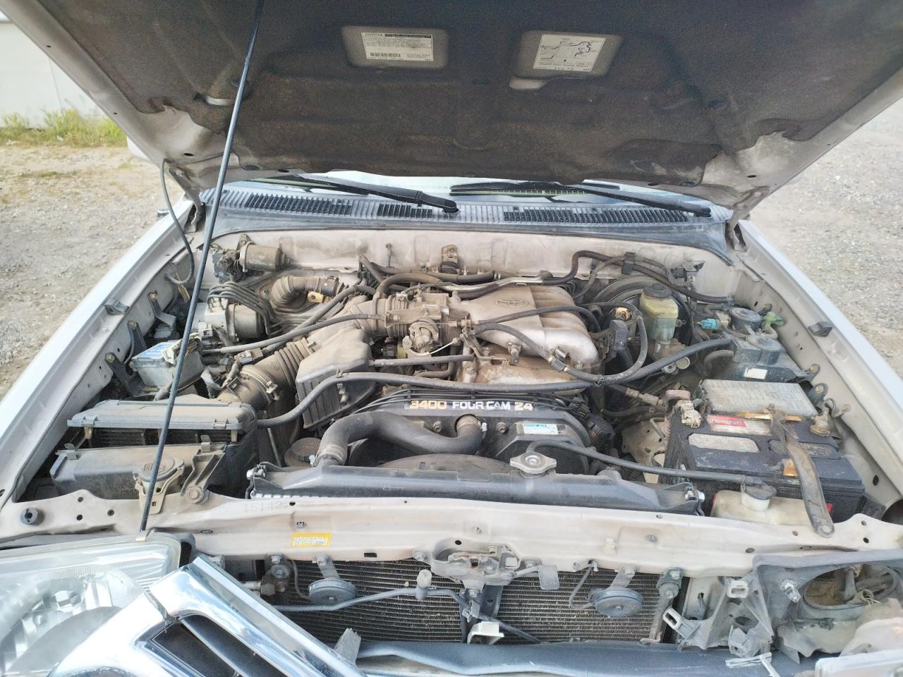 Photo 7 from auction – 2000 TOYOTA 4RUNNER SR with VIN JT3GN86R9Y0143081
